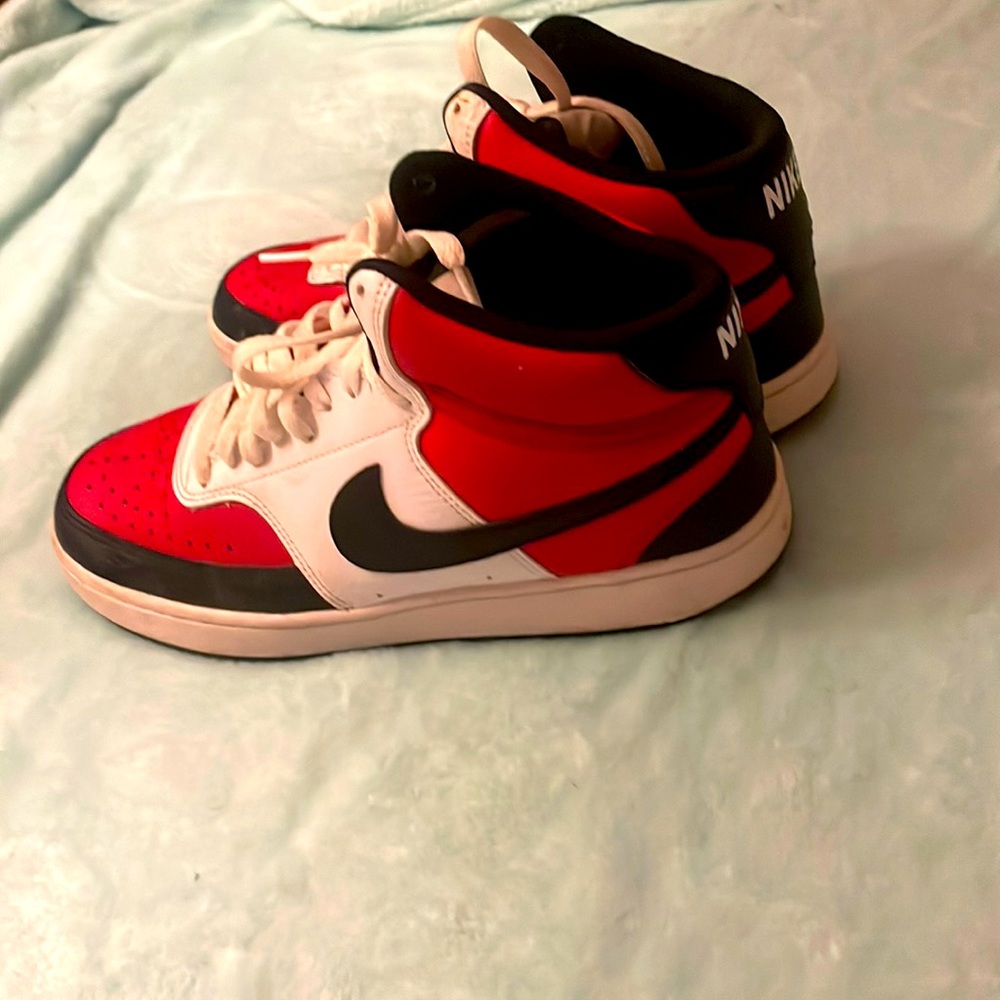 Woman’s Nike shoes
